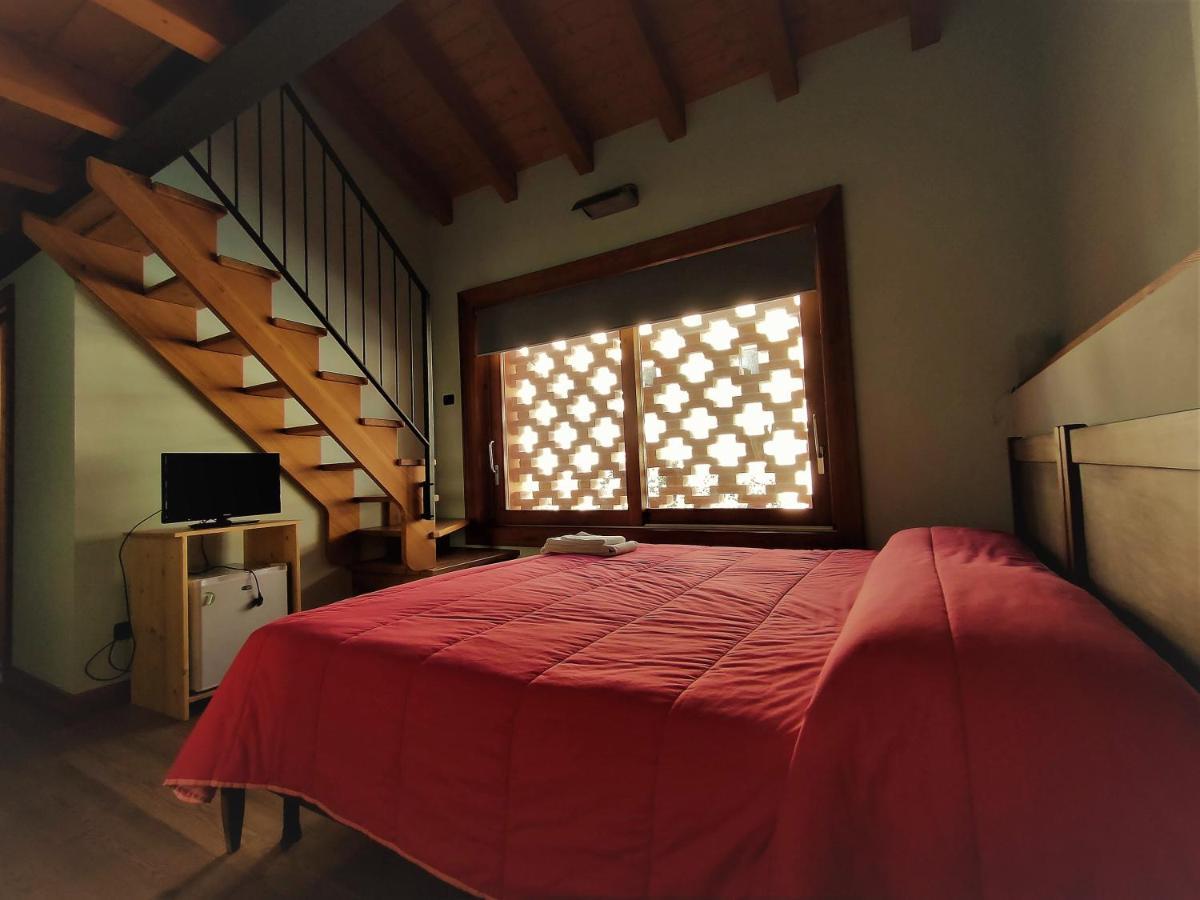 Agriturismo Teresa Delle Fragole Vigano Eksteriør billede