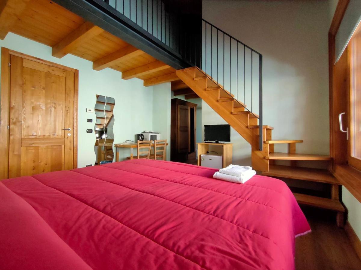 Agriturismo Teresa Delle Fragole Vigano Eksteriør billede